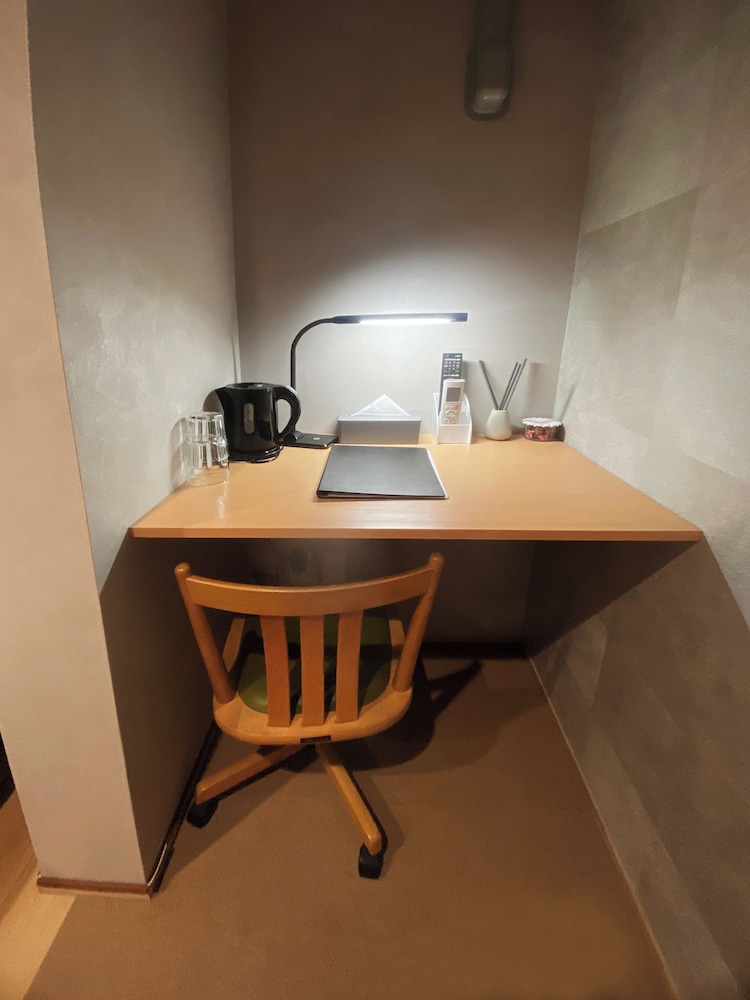 クラシック ダブルルーム ダブルベッド 1 台 禁煙 専用バスルーム 客室10 | My Home Inn Sennan Onosato