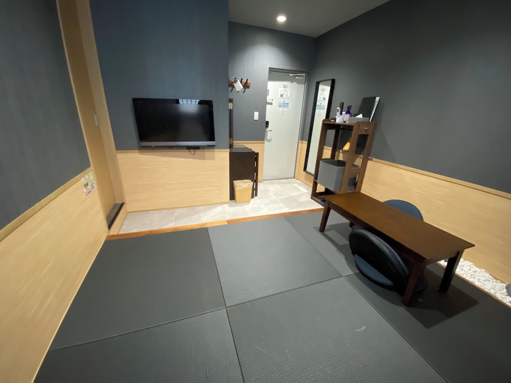 スーペリア ダブルルーム 布団 禁煙 専用バスルーム 客室12 | My Home Inn Sennan Onosato