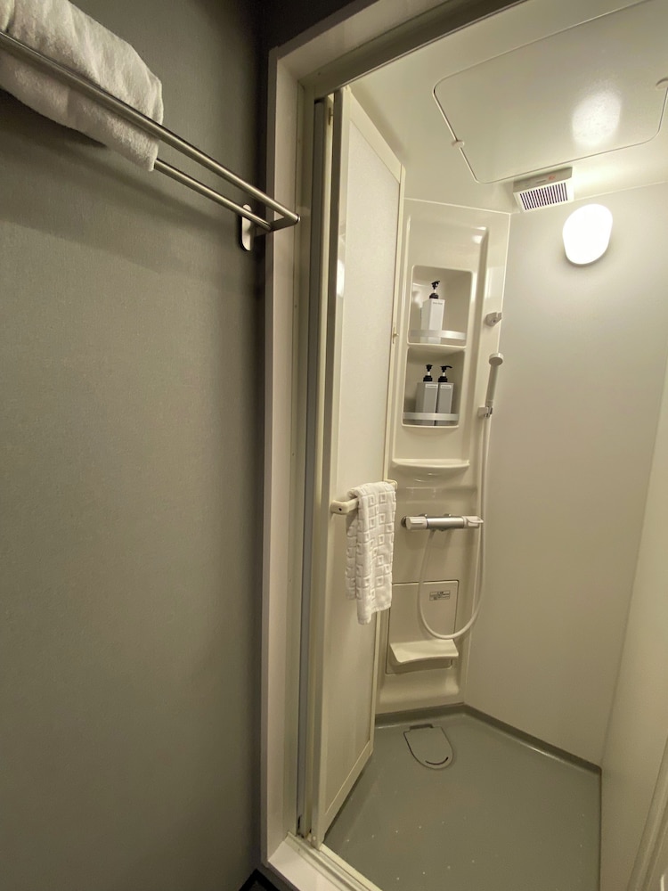 スーペリア ダブルルーム 布団 禁煙 専用バスルーム バスルーム9 | My Home Inn Sennan Onosato