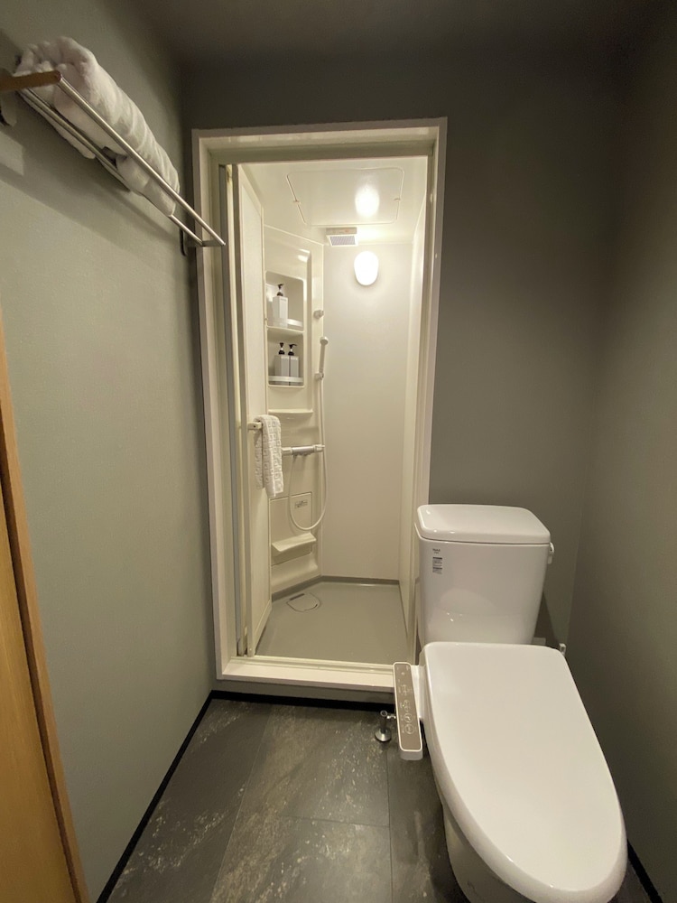 スーペリア ダブルルーム 布団 禁煙 専用バスルーム バスルーム10 | My Home Inn Sennan Onosato