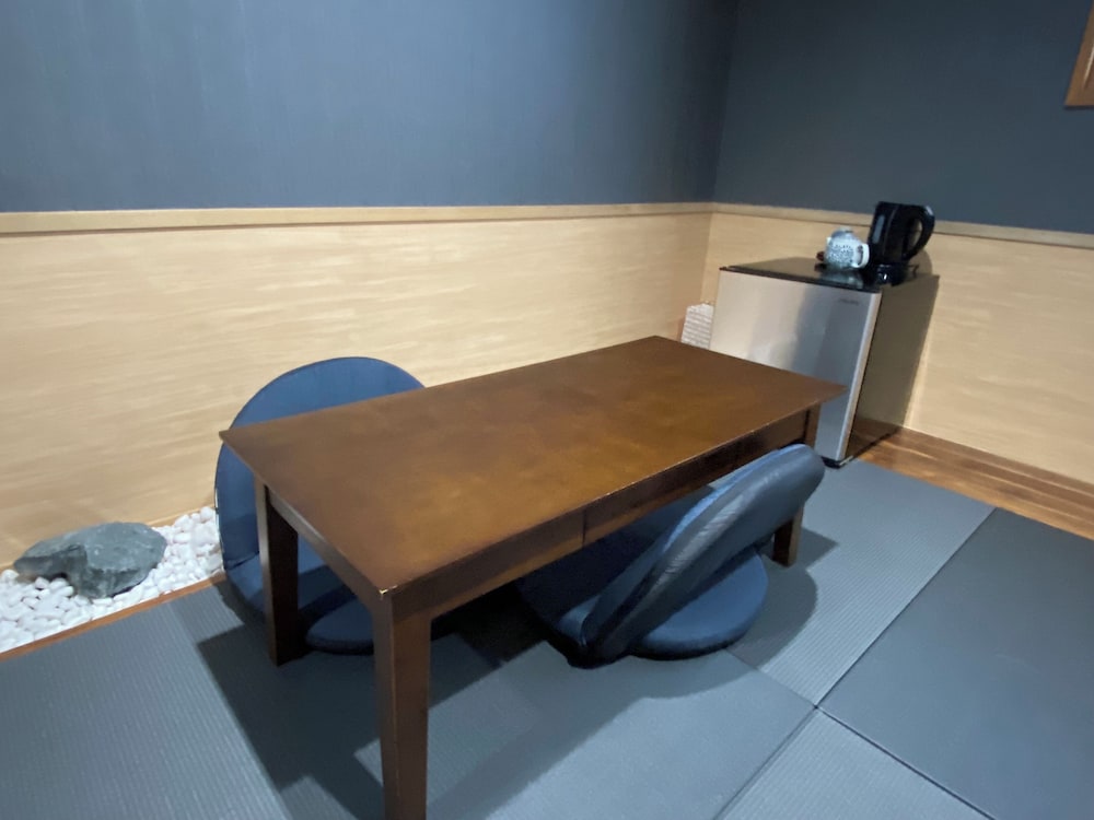 スーペリア ダブルルーム 布団 禁煙 専用バスルーム 客室9 | My Home Inn Sennan Onosato