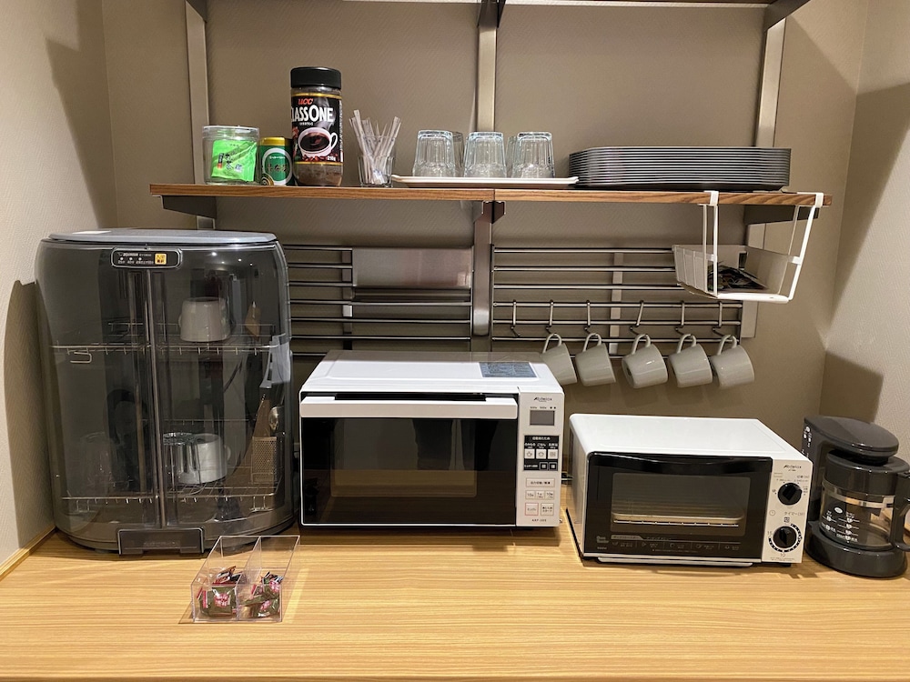 スーペリア ツインルーム シングルベッド 2 台 禁煙 専用バスルーム 電子レンジ0 | My Home Inn Sennan Onosato