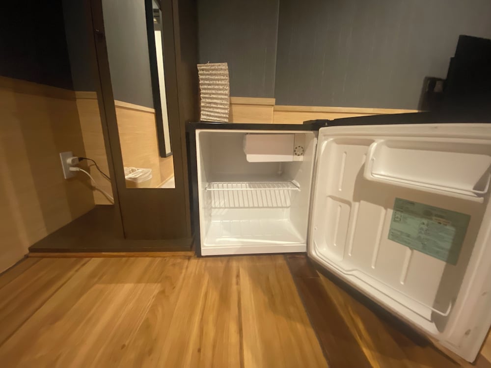 スタンダード ダブルルーム 布団 禁煙 専用バスルーム 客室10 | My Home Inn Sennan Onosato