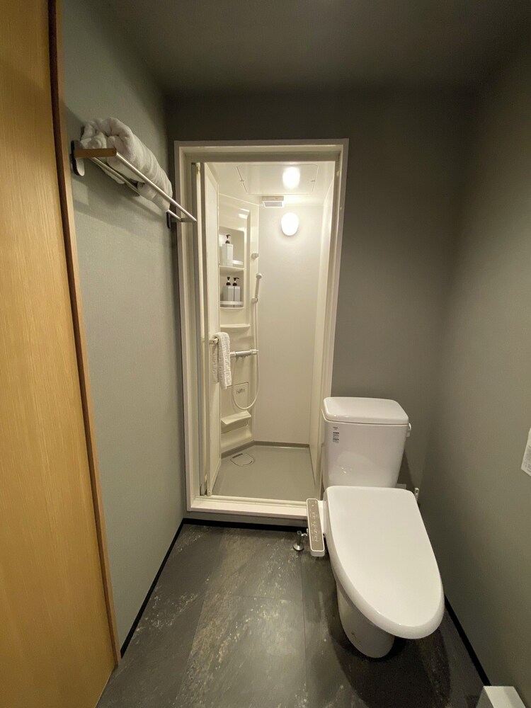 スーペリア ダブルルーム 布団 禁煙 専用バスルーム バスルーム8 | My Home Inn Sennan Onosato