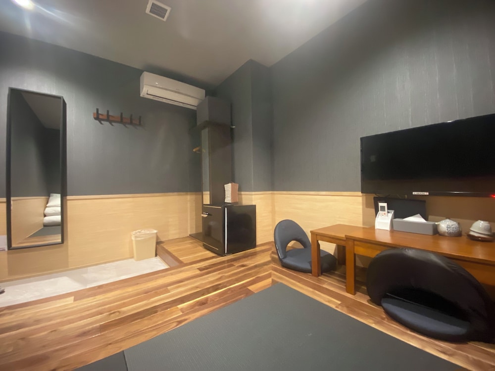 スタンダード ダブルルーム 布団 禁煙 専用バスルーム 客室4 | My Home Inn Sennan Onosato