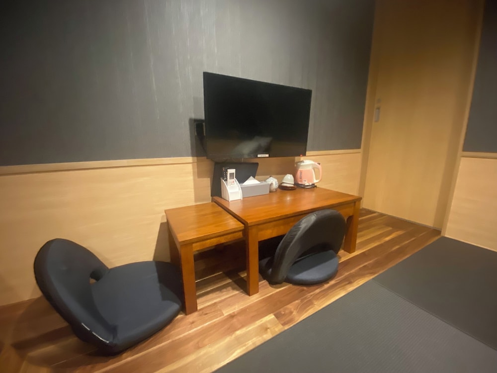 スタンダード ダブルルーム 布団 禁煙 専用バスルーム 客室7 | My Home Inn Sennan Onosato