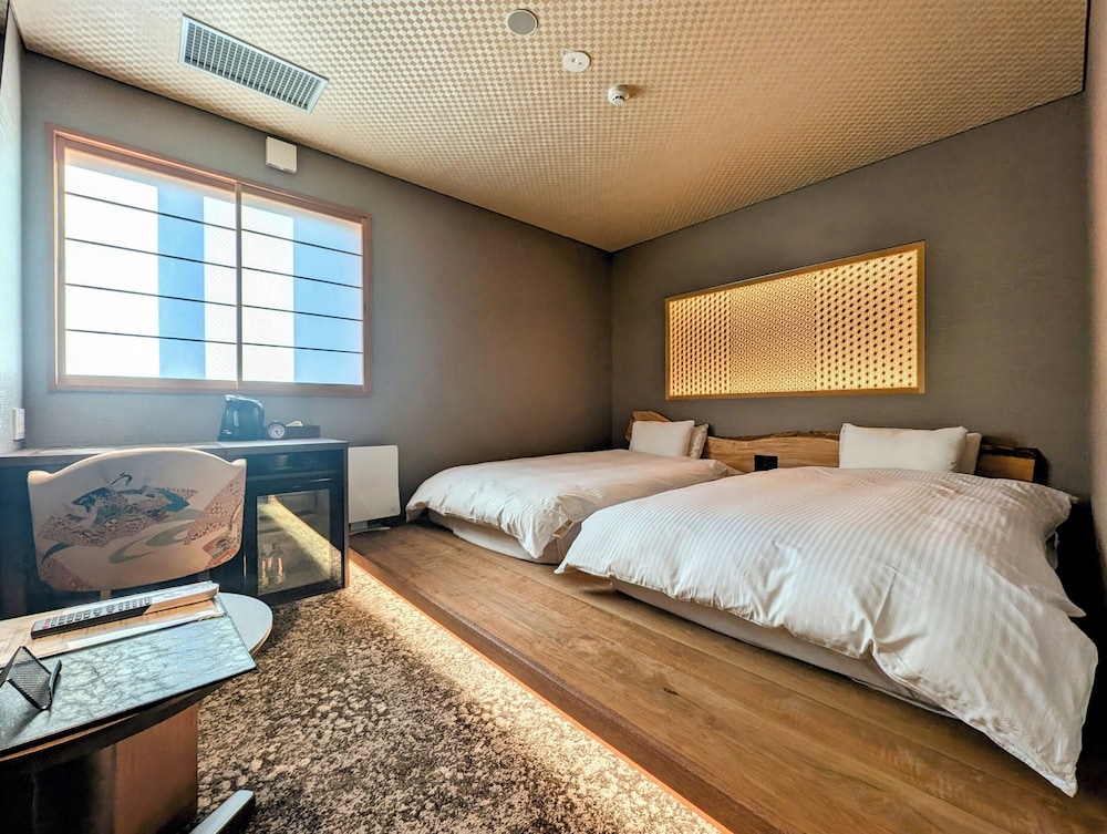 スーペリア ツインルーム 客室12 | HOTELらしく金沢