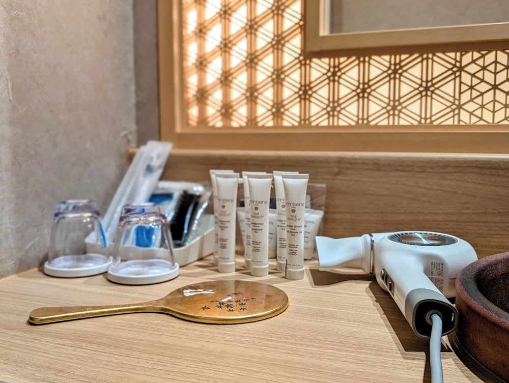 スーペリア ダブルルーム 客室11 | HOTELらしく金沢