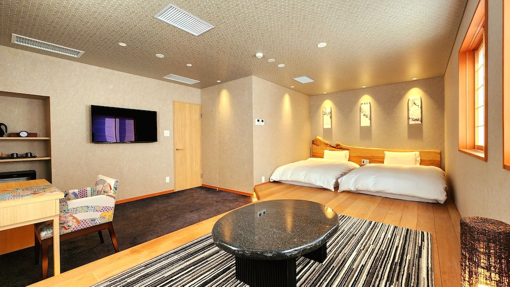 スーペリア スイート 客室9 | HOTELらしく金沢