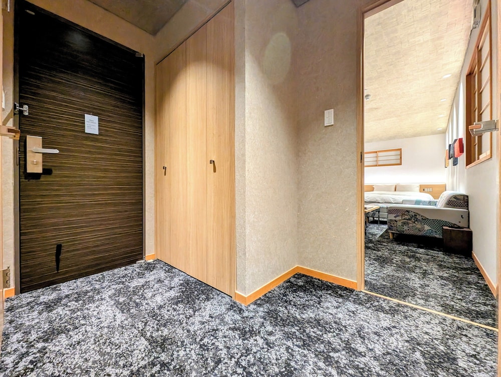 スーペリア ダブルルーム 客室13 | HOTELらしく金沢