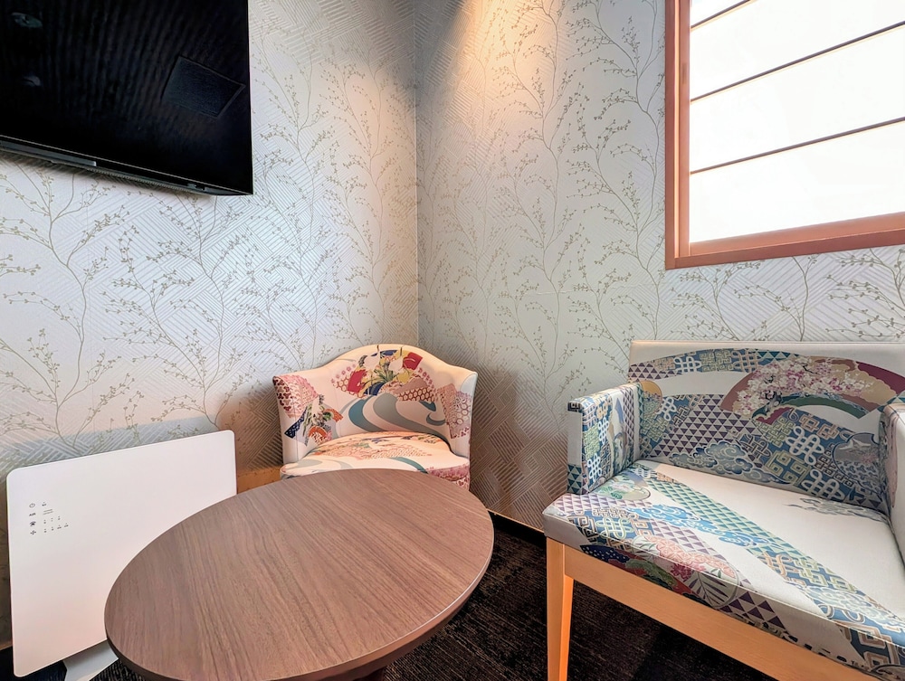 スタンダード ダブルルーム 客室7 | HOTELらしく金沢