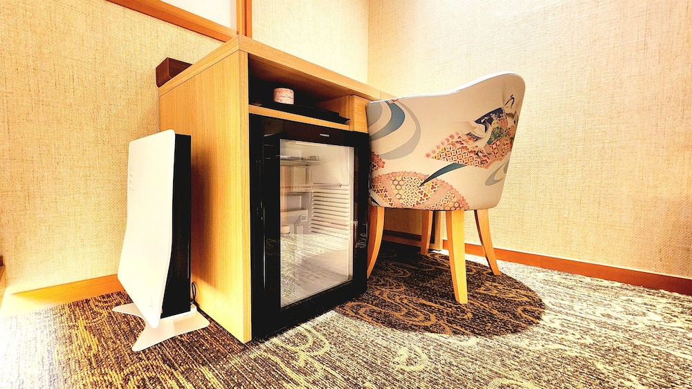 スーペリア ツインルーム 客室17 | HOTELらしく金沢