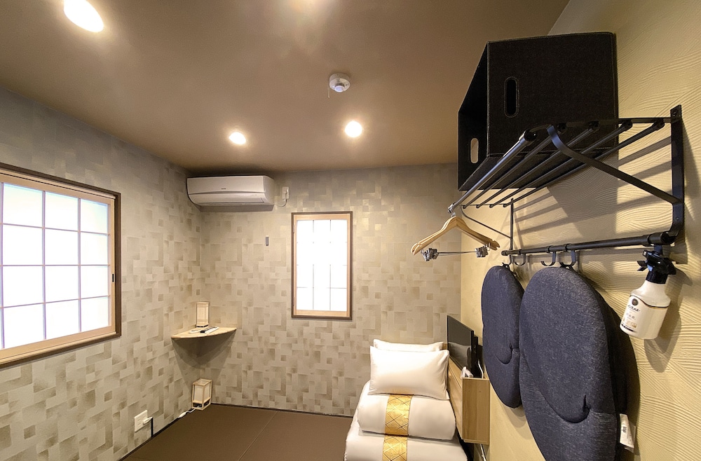 ベーシック ルーム 布団 禁煙 専用バスルーム | My Home Inn Izumisano