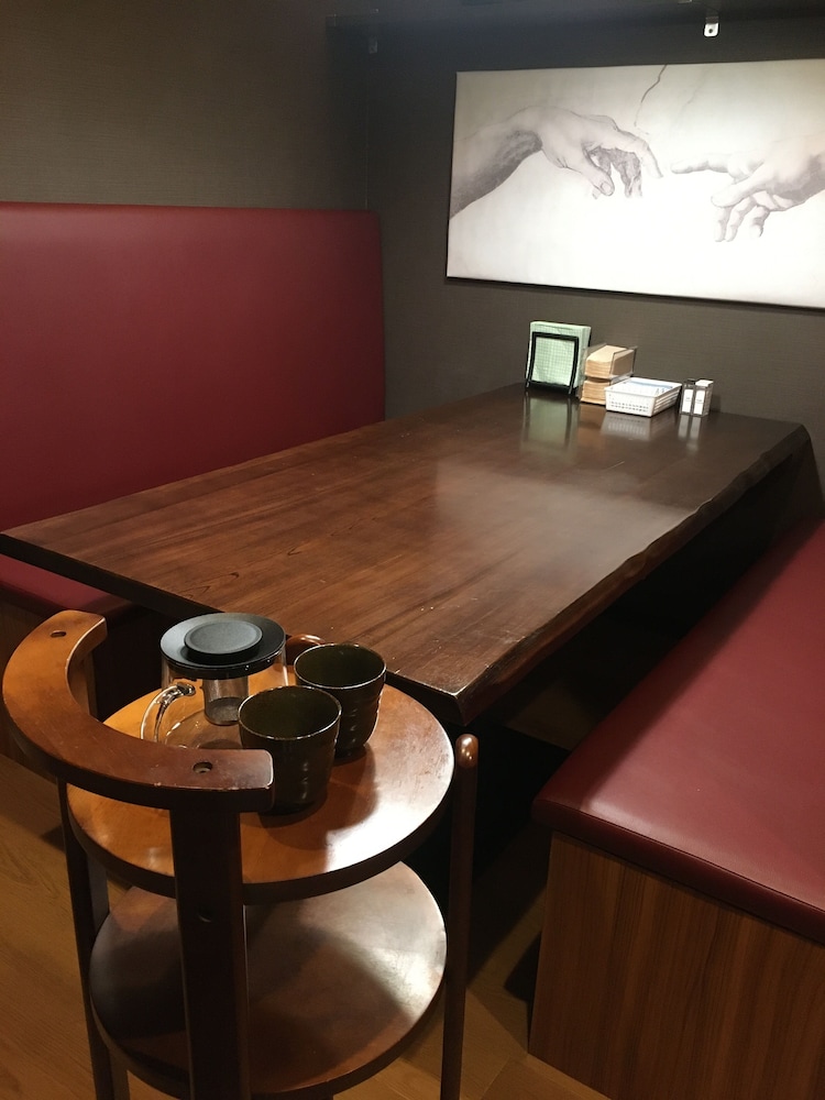 スーペリア ルーム 布団 禁煙 専用バスルーム 共用キッチン13 | My Home Inn Izumisano