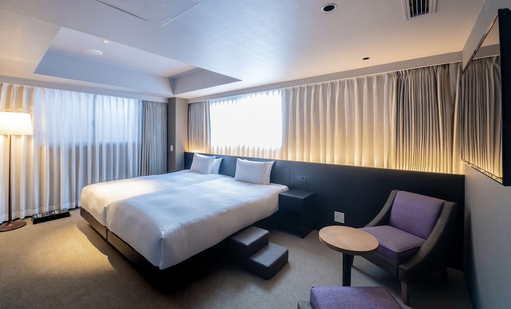 [Dog Friendly] デラックス ツイン 禁煙 客室1 | hotel anddoggy京都二条