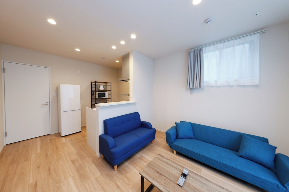 201, 301/3名収容 禁煙 リビング エリア2 | La Terrasse 東駒形 by Tranova