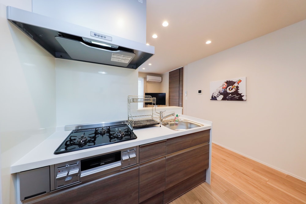 201, 301/3名収容 禁煙 専用キッチン1 | La Terrasse 東駒形 by Tranova