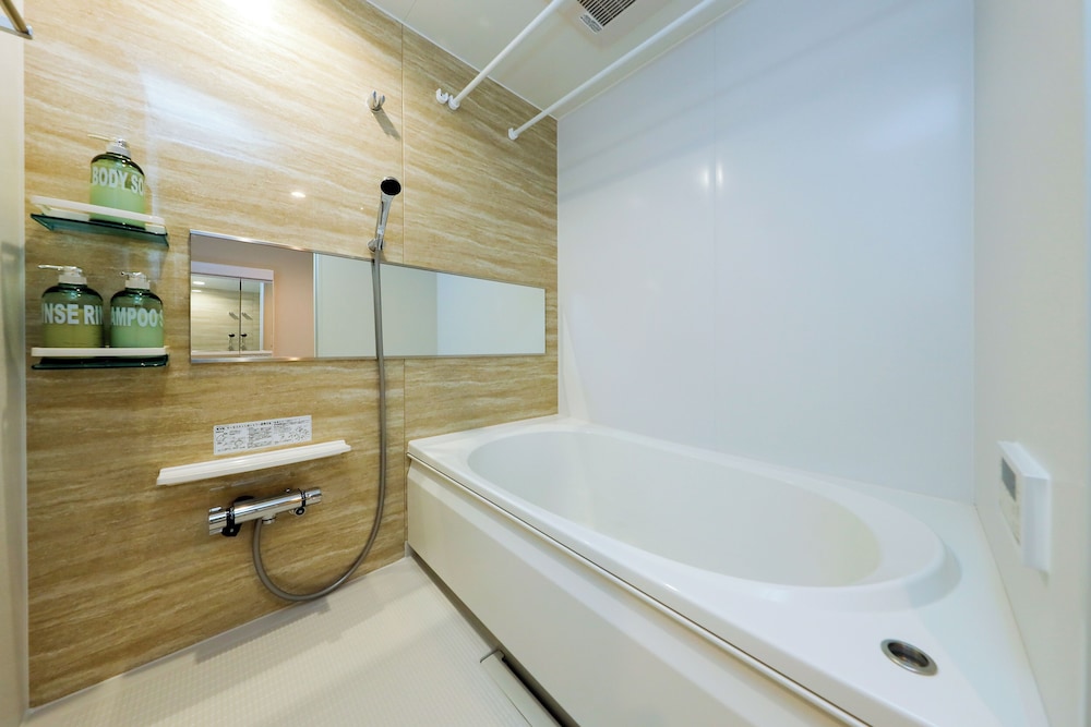 401/2名収容 禁煙 バスルーム0 | La Terrasse 東駒形 by Tranova