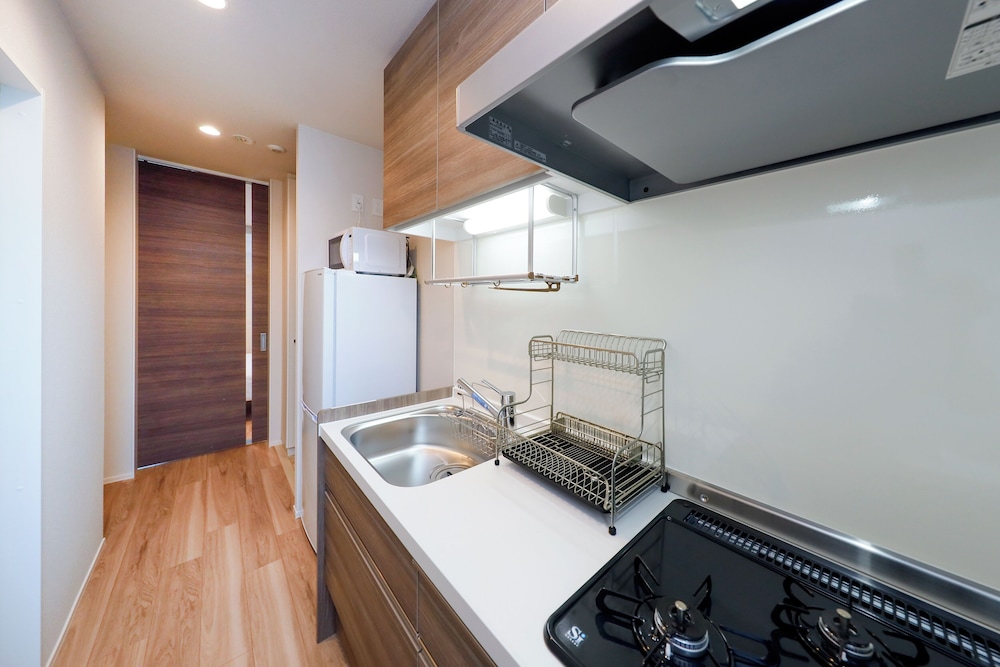 401/2名収容 禁煙 専用キッチン2 | La Terrasse 東駒形 by Tranova