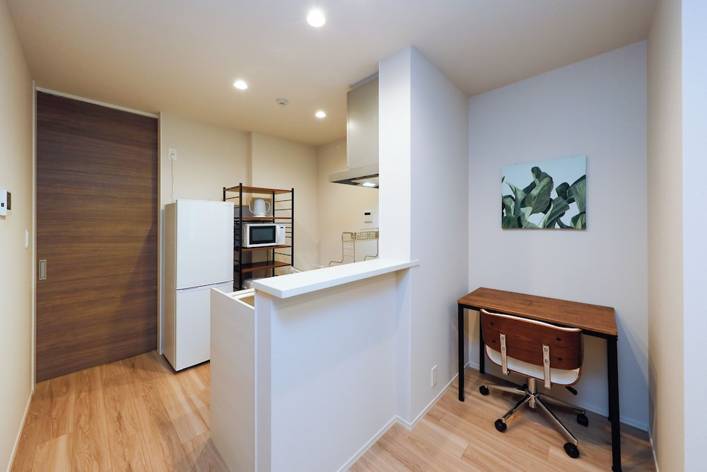 102/3名収容 禁煙 客室の設備とサービス4 | La Terrasse 東駒形 by Tranova