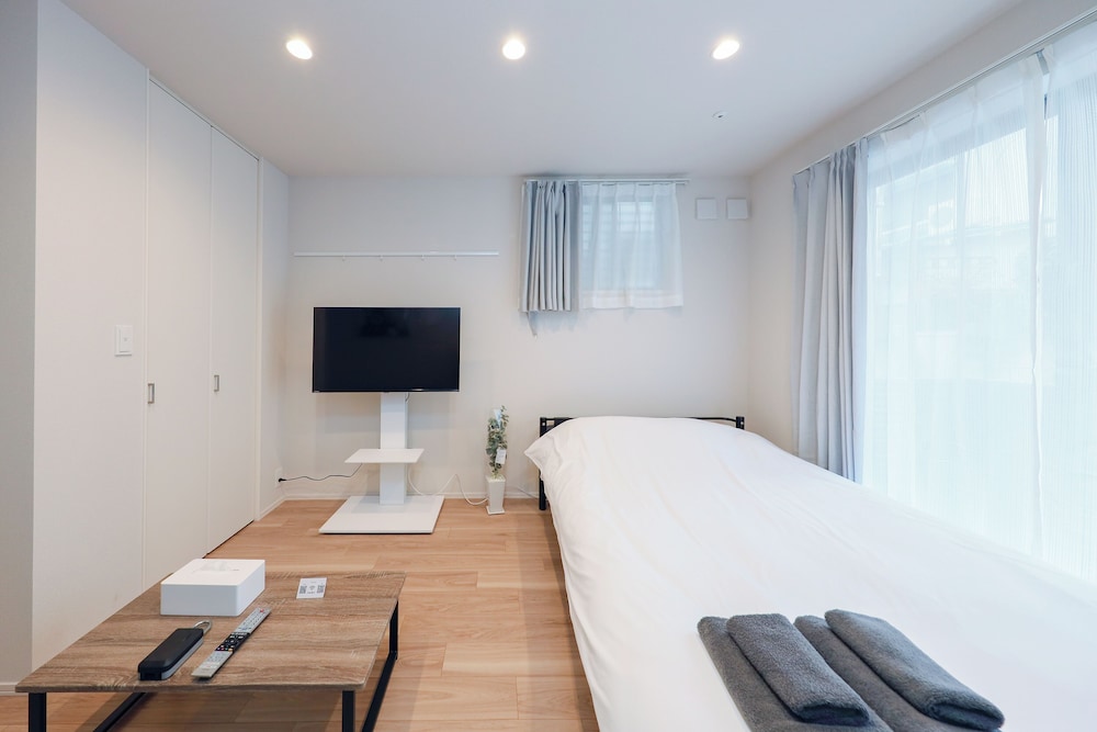 101/3名収容 禁煙 リビング エリア2 | La Terrasse 東駒形 by Tranova