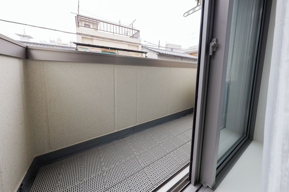 201, 301/3名収容 禁煙 客室の設備とサービス1 | La Terrasse 東駒形 by Tranova