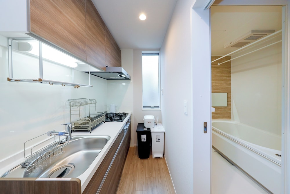 401/2名収容 禁煙 専用キッチン0 | La Terrasse 東駒形 by Tranova