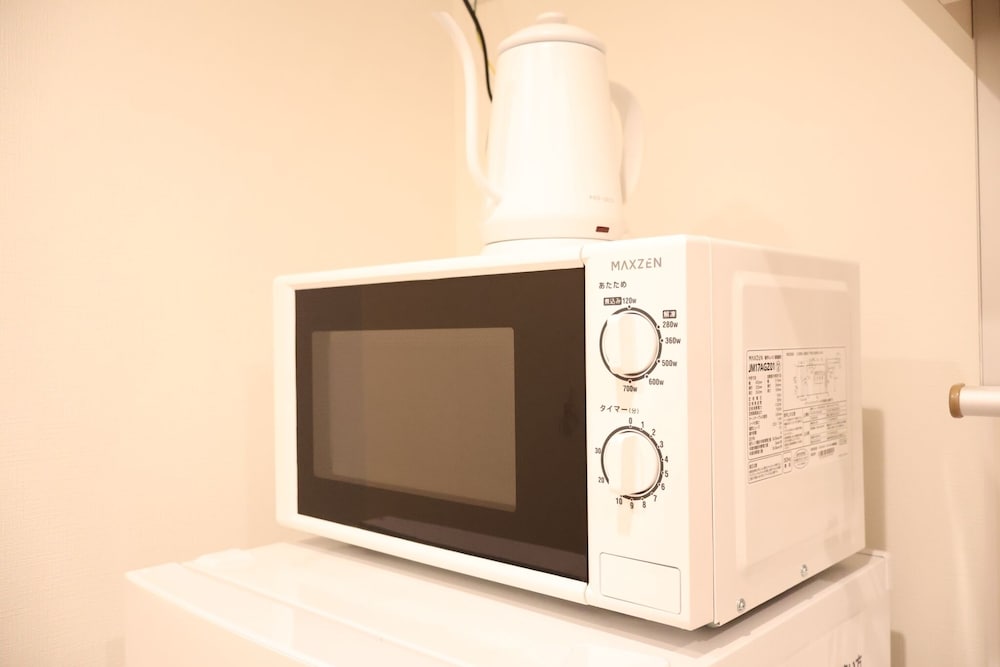 A301.402 電子レンジ0 | Everynet Shinjuku by Tranova