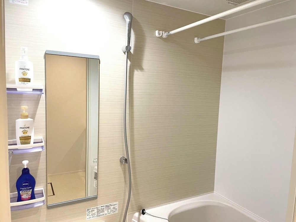 102 バスルーム1 | Everynet Shinjuku by Tranova