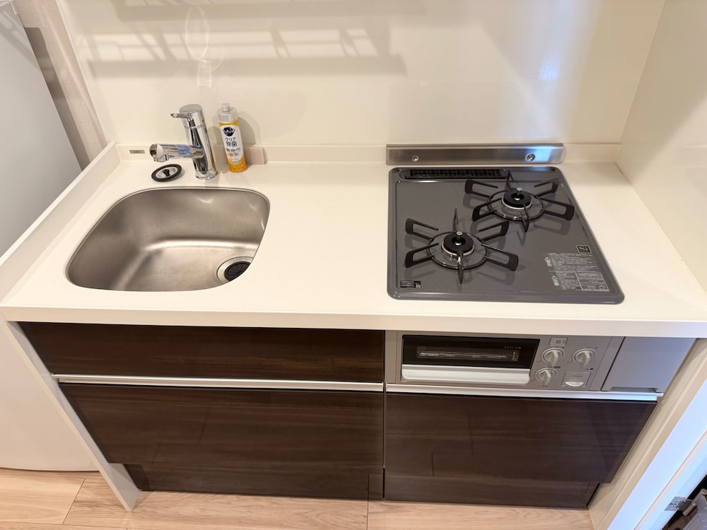 401 専用キッチン3 | Everynet Shinjuku by Tranova