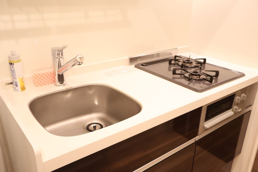 301/Non-smoking/2ppl 専用キッチン4 | Everynet Shinjuku by Tranova