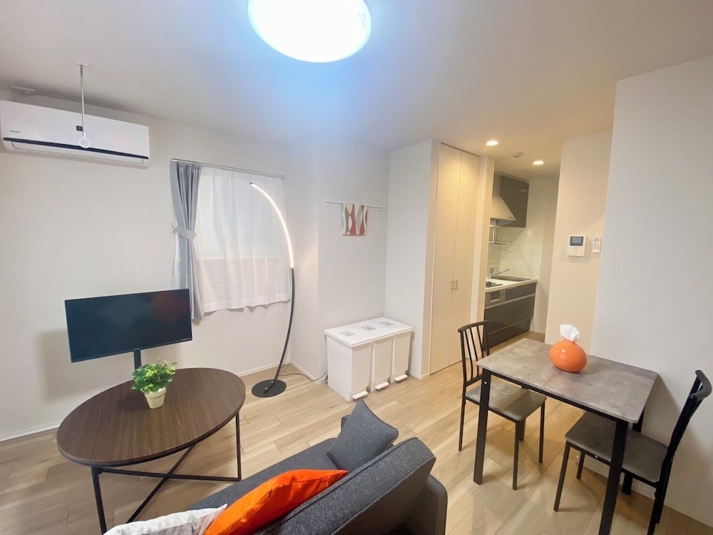 202 (3p) リビング エリア11 | Everynet Shinjuku by Tranova