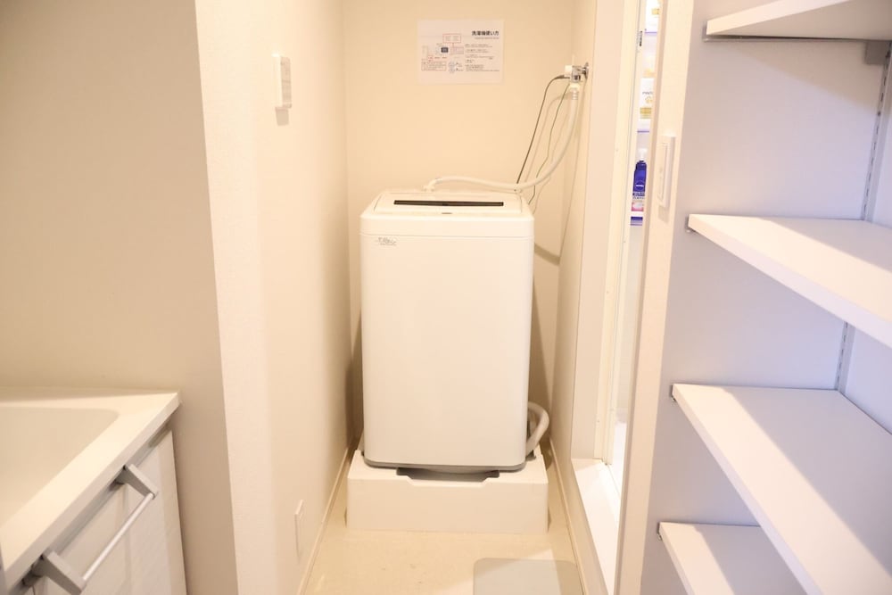 403/Non-smoking/2ppl ランドリー1 | Everynet Shinjuku by Tranova