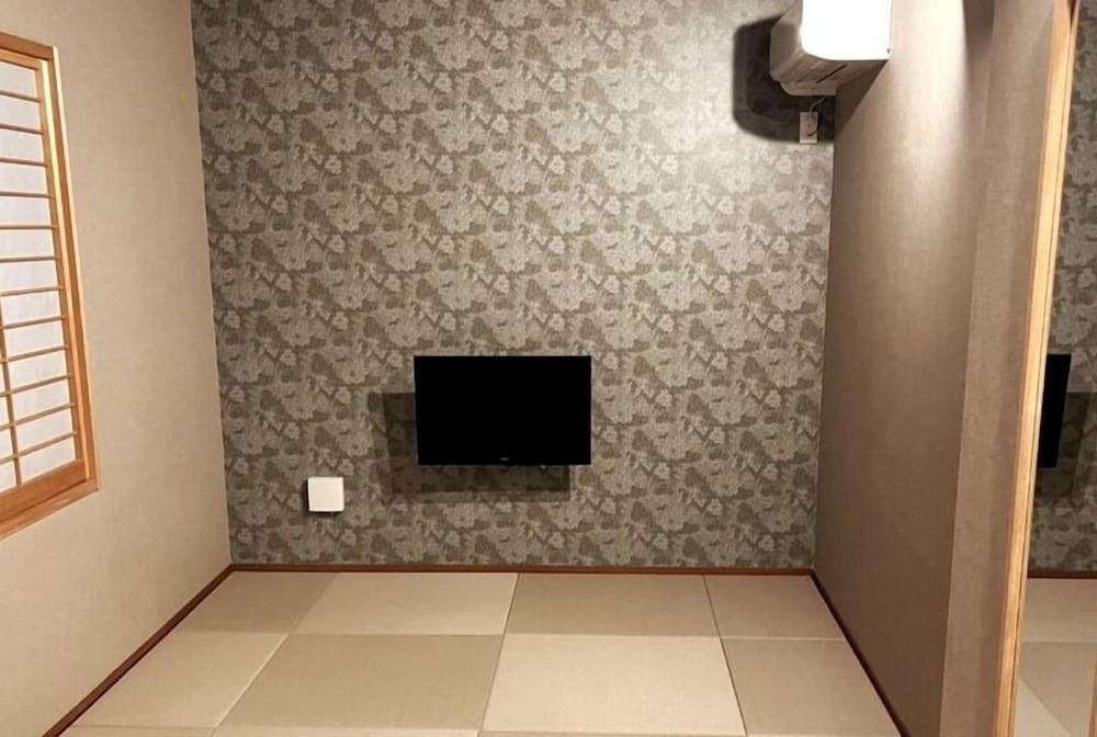 2F (2p) 客室8 | 旅館「禅」阿佐ヶ谷 by Tranova