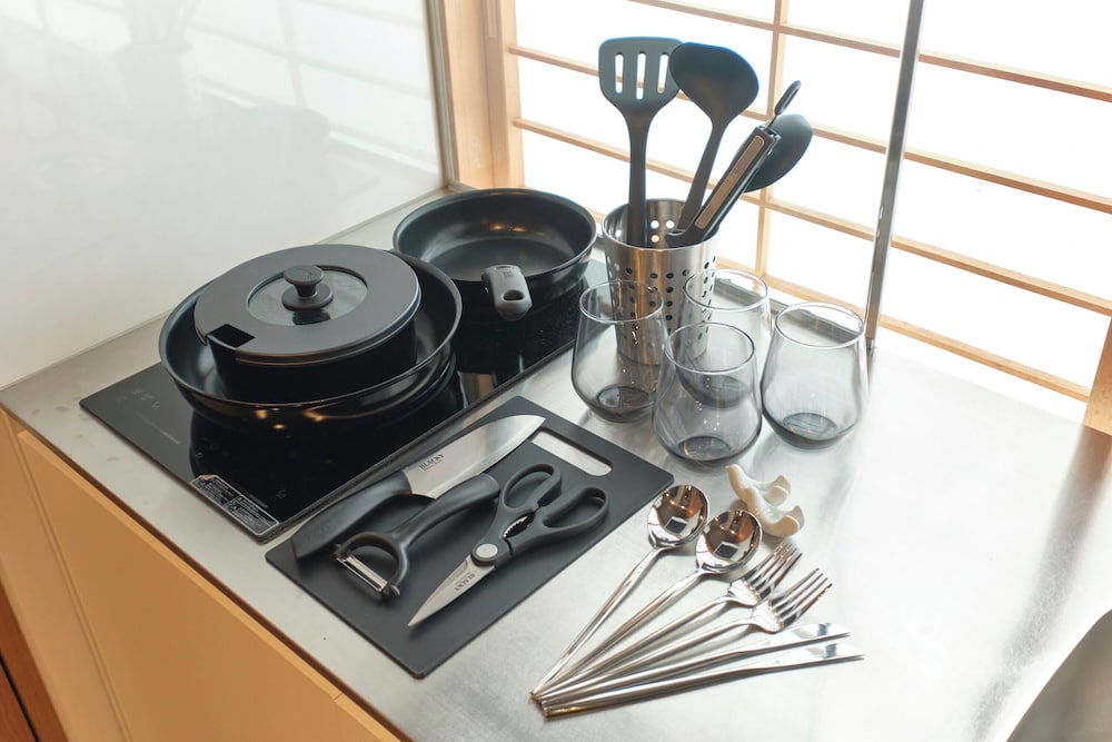 3F/3名収容 禁煙 専用キッチン1 | 旅館「禅」阿佐ヶ谷 by Tranova