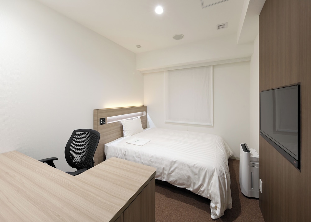 デラックス ダブルルーム (1 名様利用) ダブルベッド 1 台 禁煙 浴槽 客室2 | ホテルグリーンコア 坂東