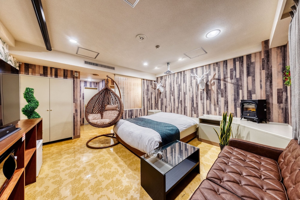 デラックス ルーム 客室3 | ホテル ロータス 盛岡店 - 大人限定