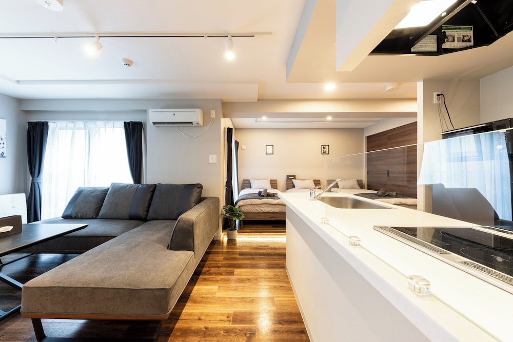 ベーシック アパートメント リビング エリア1 | NOBLE