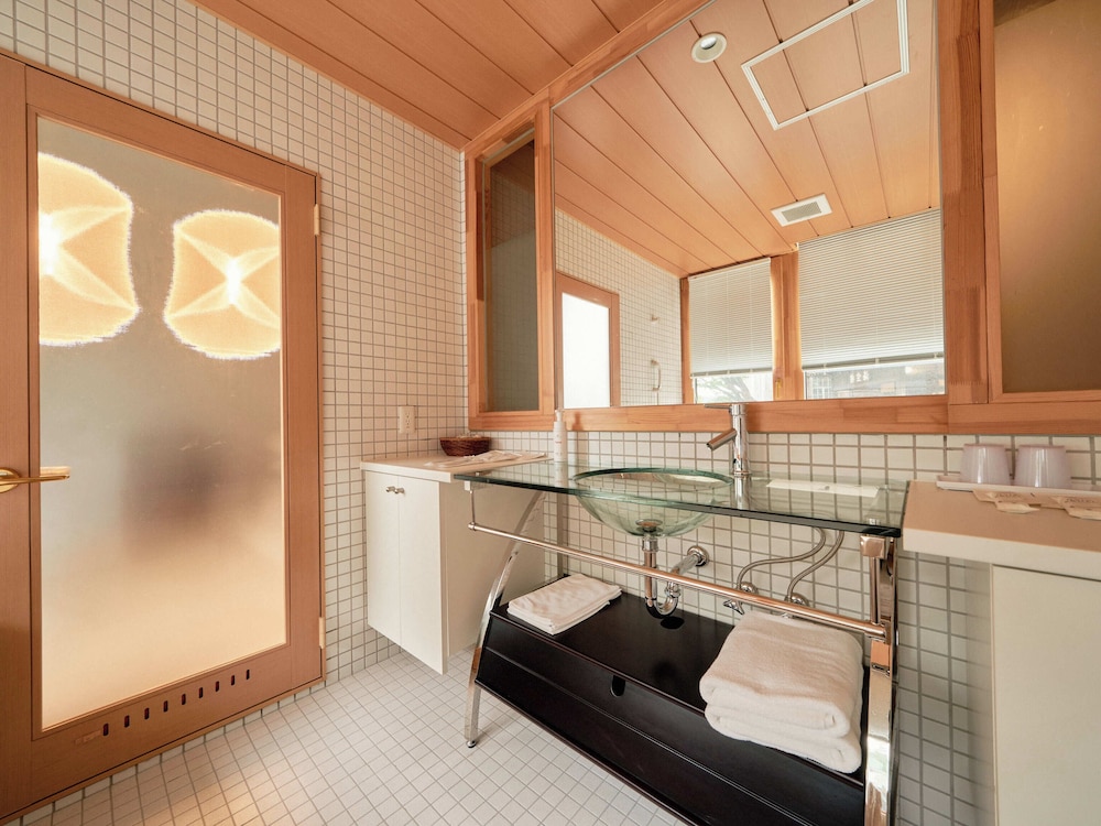 リビングツイン (セミダブル2台) 禁煙 バスルーム1 | Tabist海宝樓 小樽