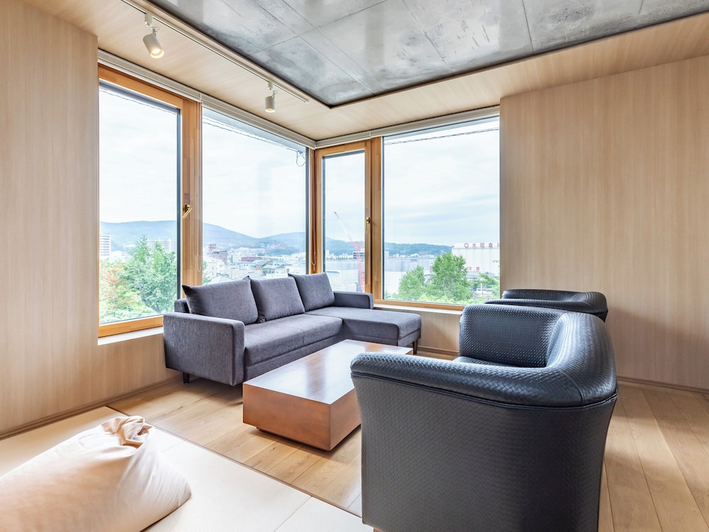 パノラマスイート (セミダブル2台) 禁煙 客室5 | Tabist海宝樓 小樽