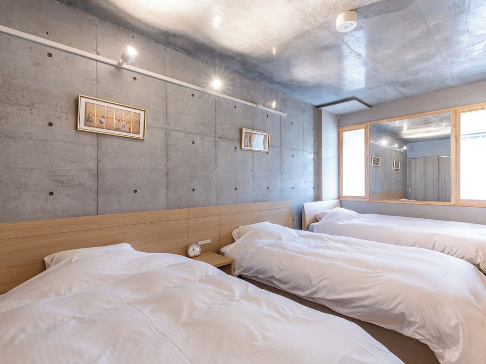 リビングスイート (セミダブル3台) 禁煙 | Tabist海宝樓 小樽