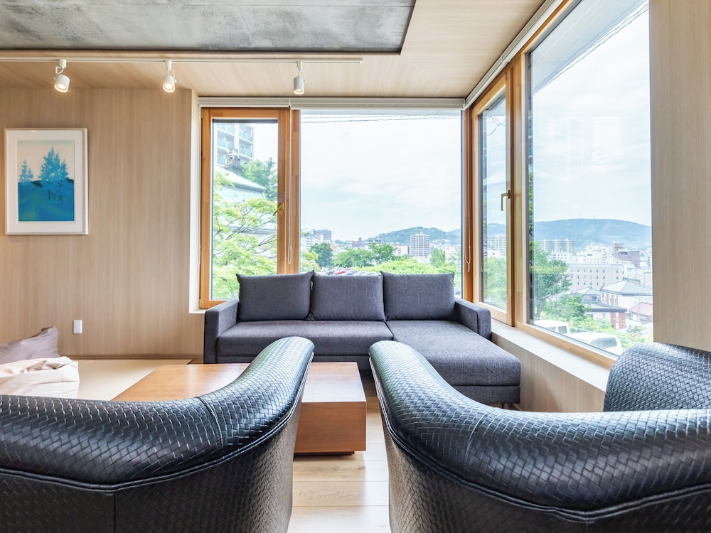 パノラマスイート (セミダブル2台) 禁煙 客室10 | Tabist海宝樓 小樽