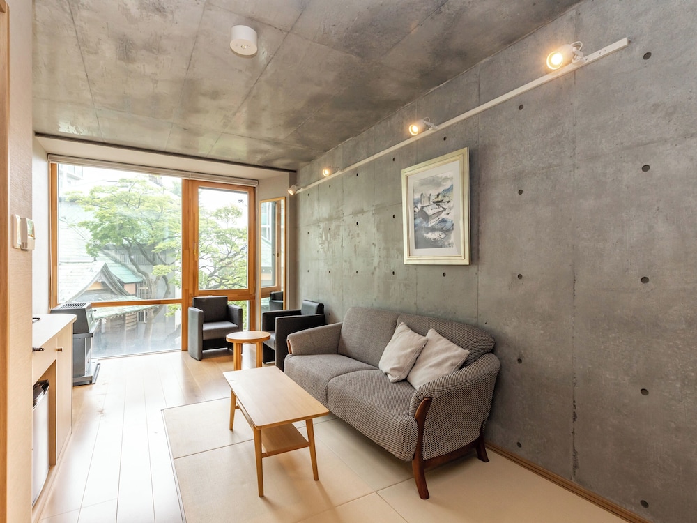 リビングスイート (セミダブル3台) 禁煙 客室3 | Tabist海宝樓 小樽