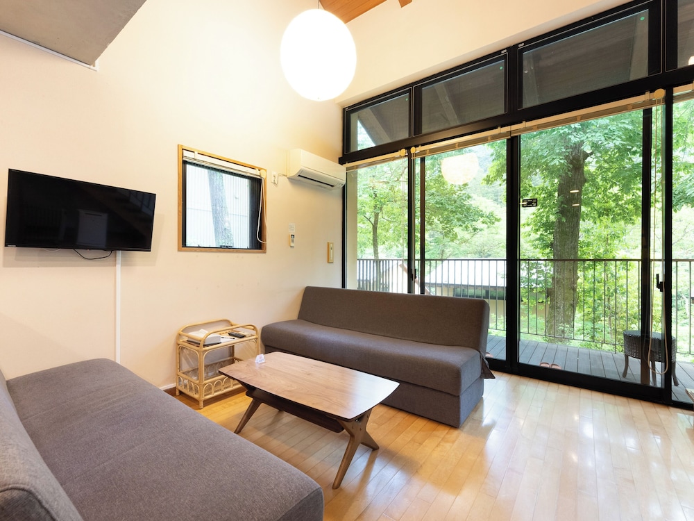 客室1 | 秋川渓谷 瀬音の湯 客室1 | 秋川渓谷 瀬音の湯