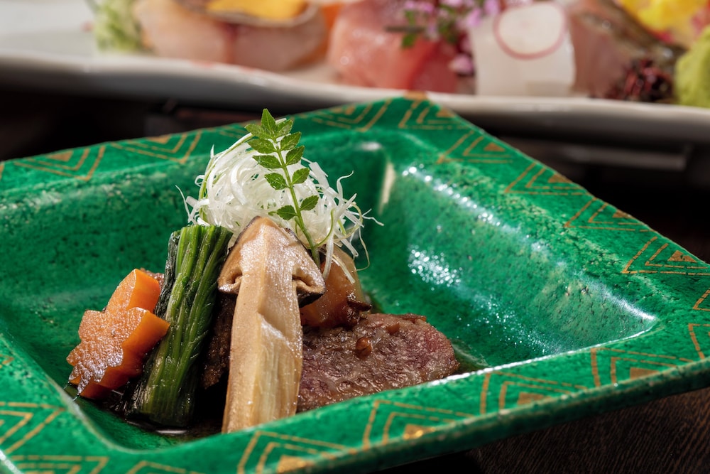 温泉かけ流し露天付 和モダンラグジュアリー 客室5 | ホテル南風荘