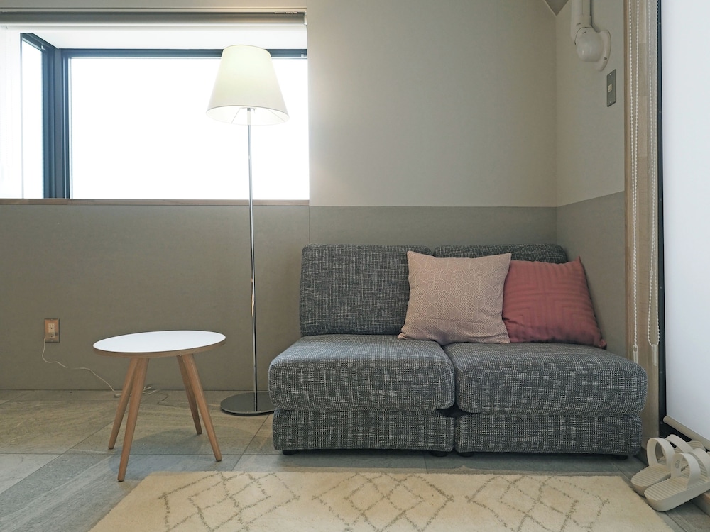 5F -Engawa + Rooftop Terrace- リビング エリア3 | M/W HOTEL