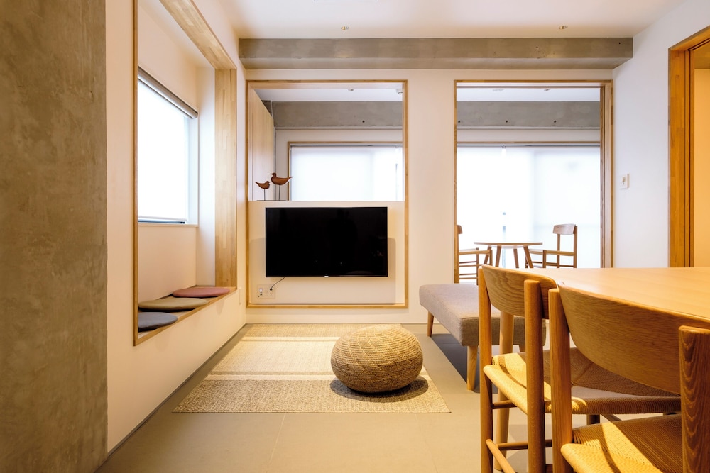 4F -Tsuzukima- リビング エリア4 | M/W HOTEL
