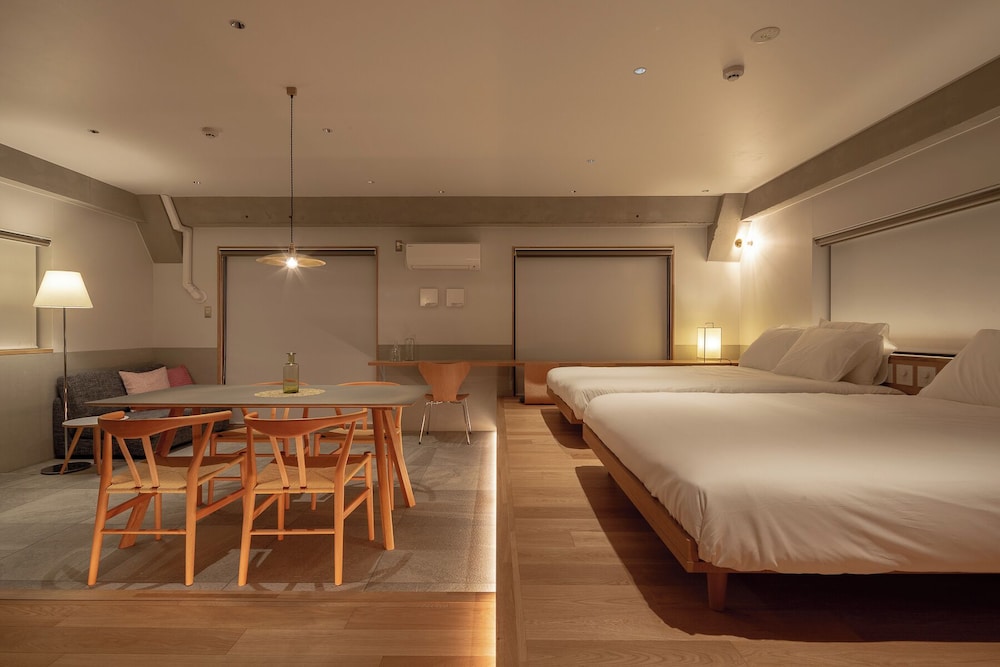 5F -Engawa + Rooftop Terrace- リビング エリア2 | M/W HOTEL