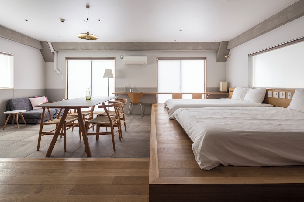 5F -Engawa + Rooftop Terrace- リビング エリア0 | M/W HOTEL