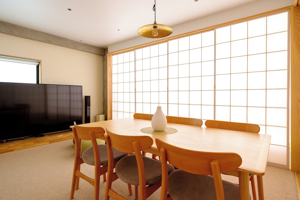 2F -Fusuma- リビング エリア5 | M/W HOTEL